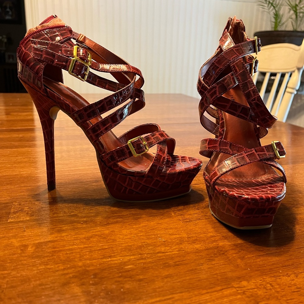 Just Fabulous Women’s Heel Size 7